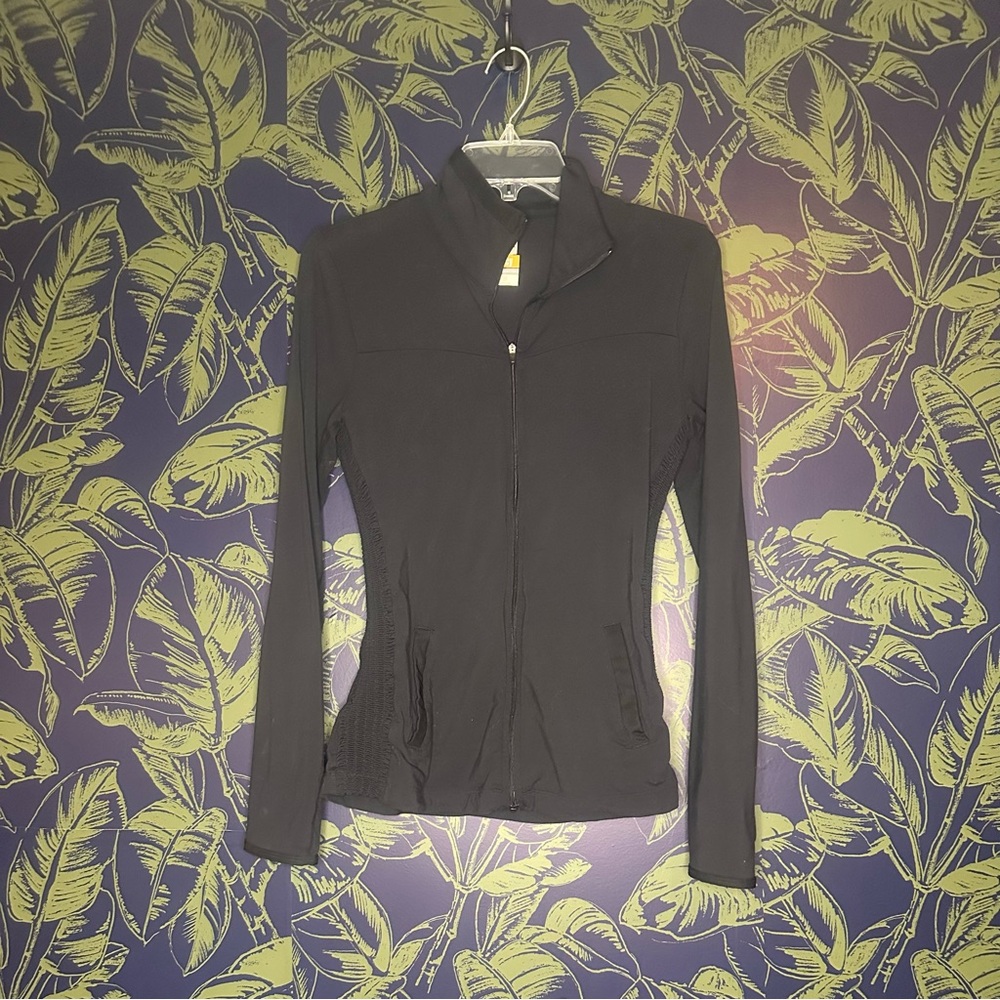 Lucy Powermax performance zip up. Super flattering.